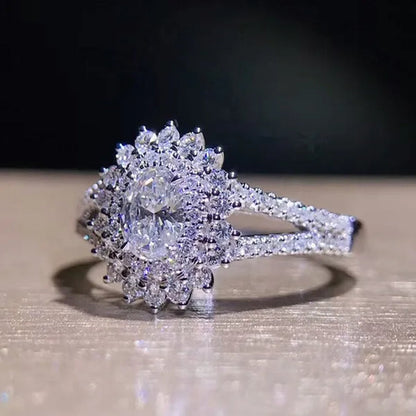 Unique Personality Design Crystal Diamond Ring 925 Sterling Silver Plated White Sapphire Gemstone Jewelry Engagement Ring