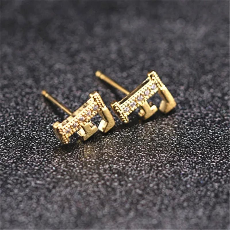 New Diamond Letter Stud Earrings Women Fashion Earrings 26 Letters A - Z - WORLD TIME VISITS