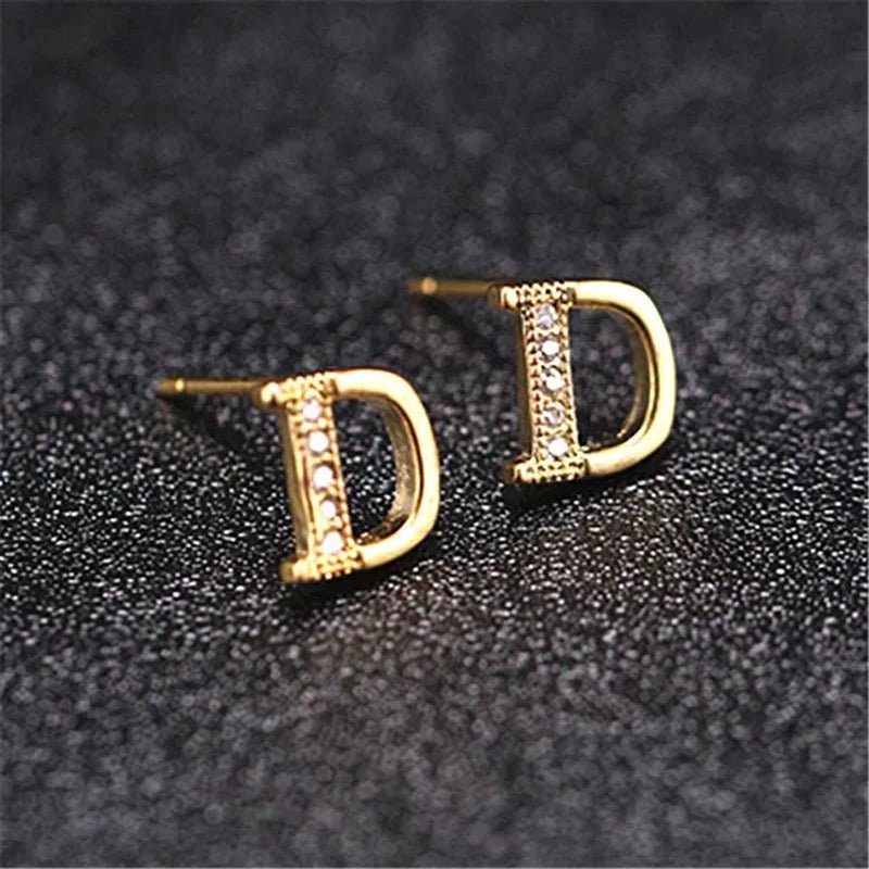 New Diamond Letter Stud Earrings Women Fashion Earrings 26 Letters A - Z - WORLD TIME VISITS