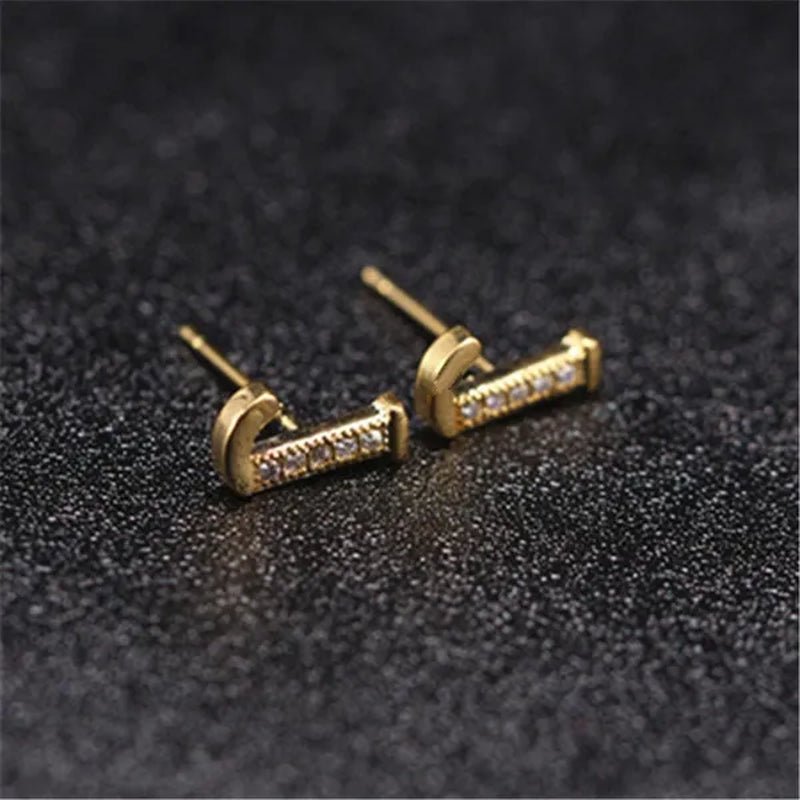 New Diamond Letter Stud Earrings Women Fashion Earrings 26 Letters A - Z - WORLD TIME VISITS