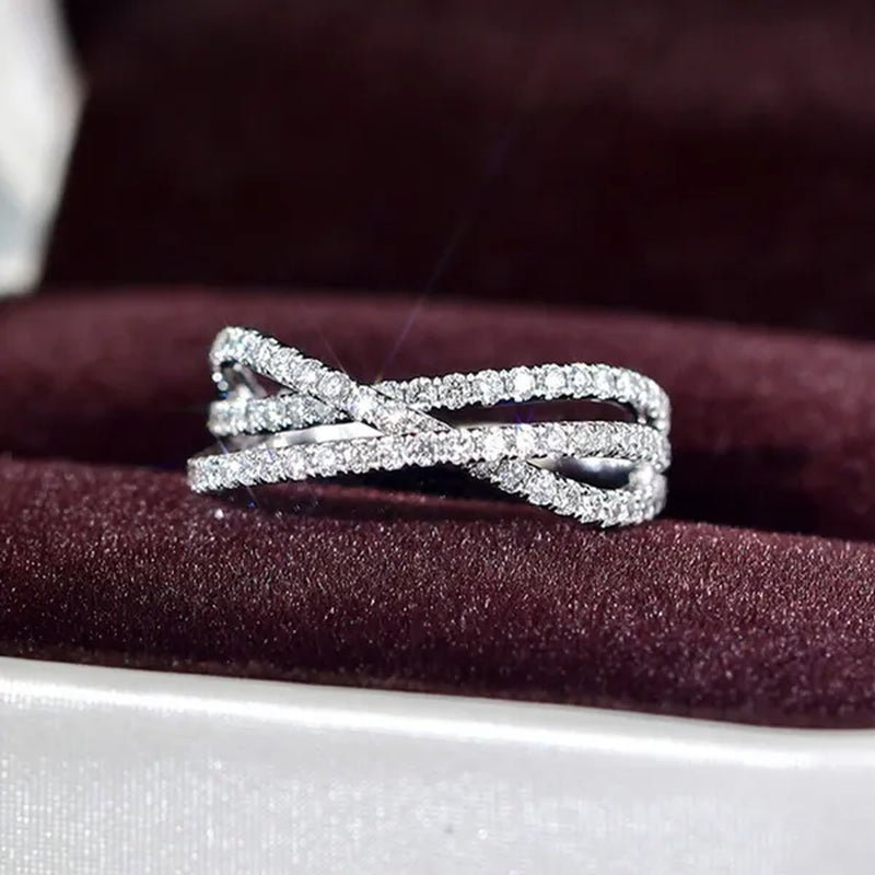 Women's Fashion 925 Sterling Silver Twisted White Sapphire Ring Elegant Female Bride Proposal Engagement Wedding Diamond Rings for Women Bride Jewelry Party Gift - WORLD TIME VISITS